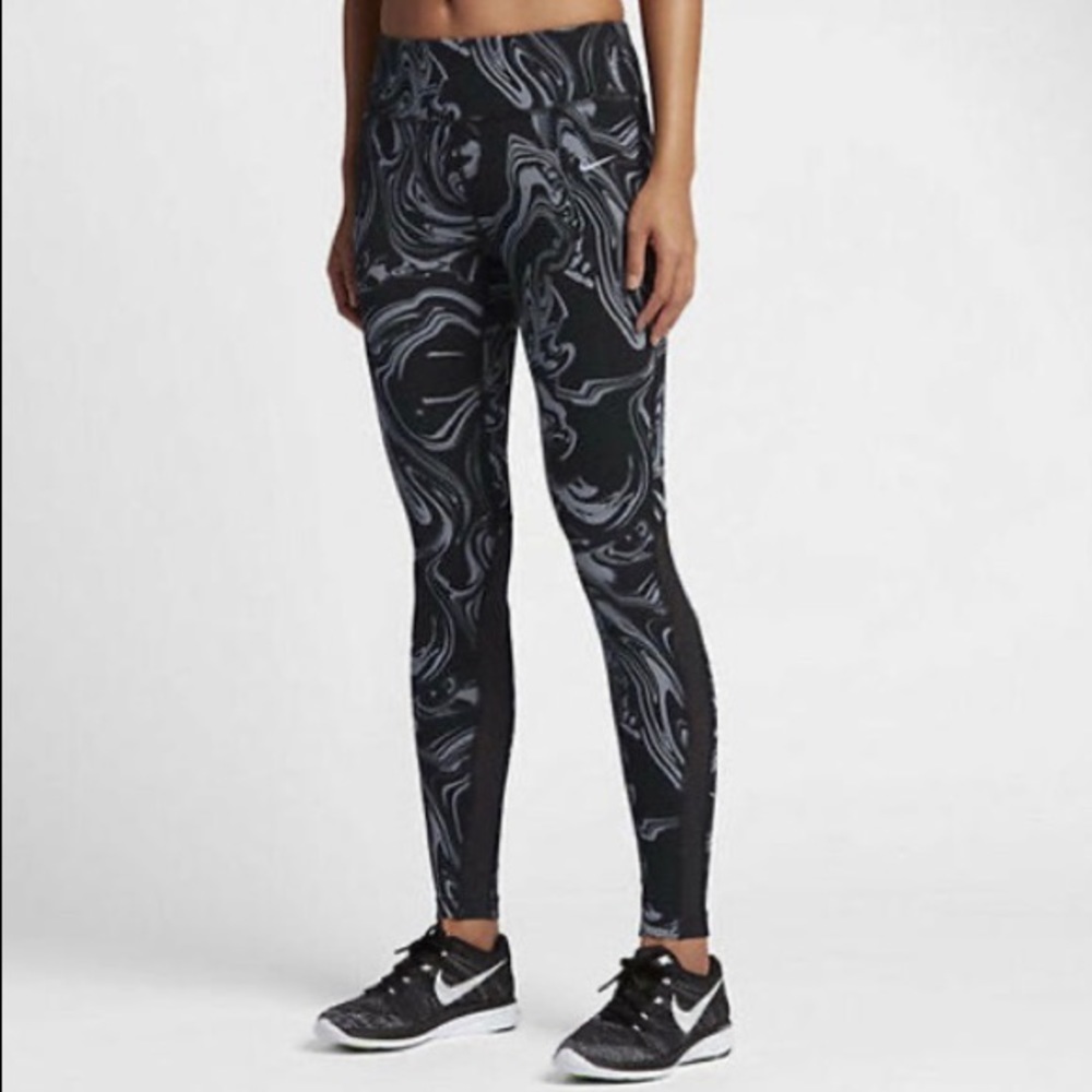 NWOT PURPLE Nike Power Epic Lux Print Leggings